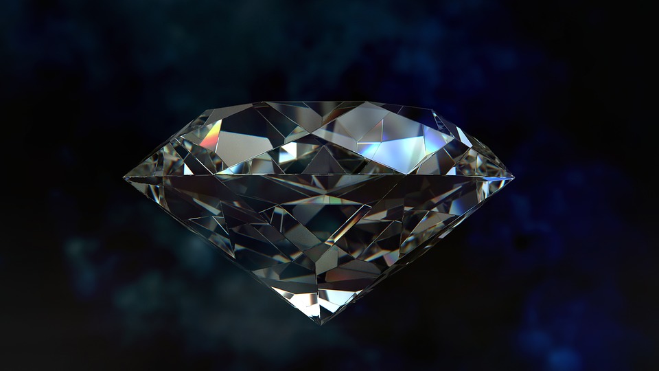 precious stone facetted Diamant Edelstein Schmuckstein